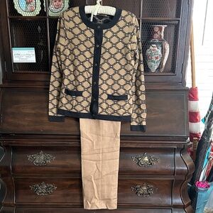 Pendleton Black and Tan Patterned Knitwear